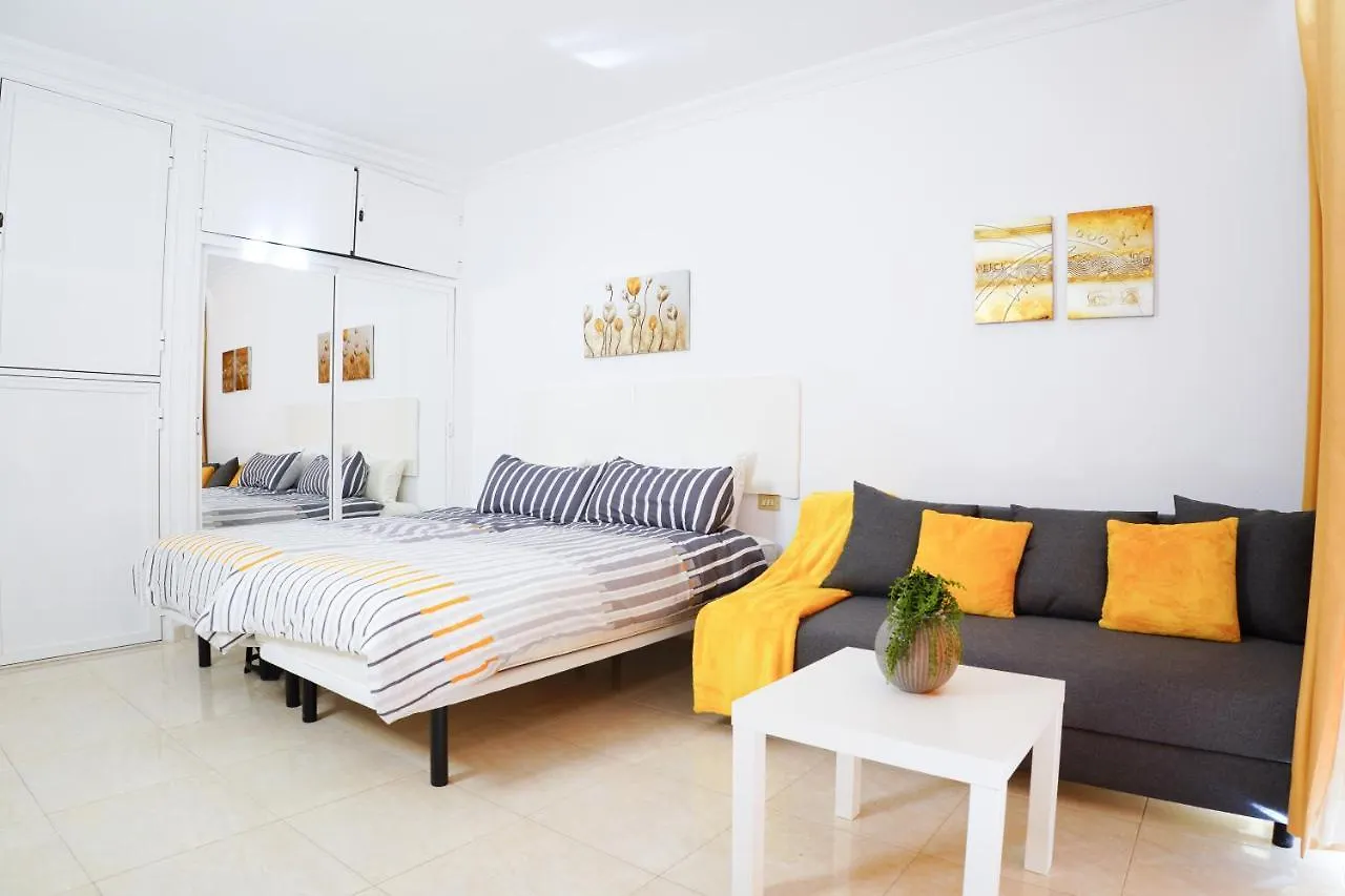 Apartment Palmeras Suite Fuengirola Spain